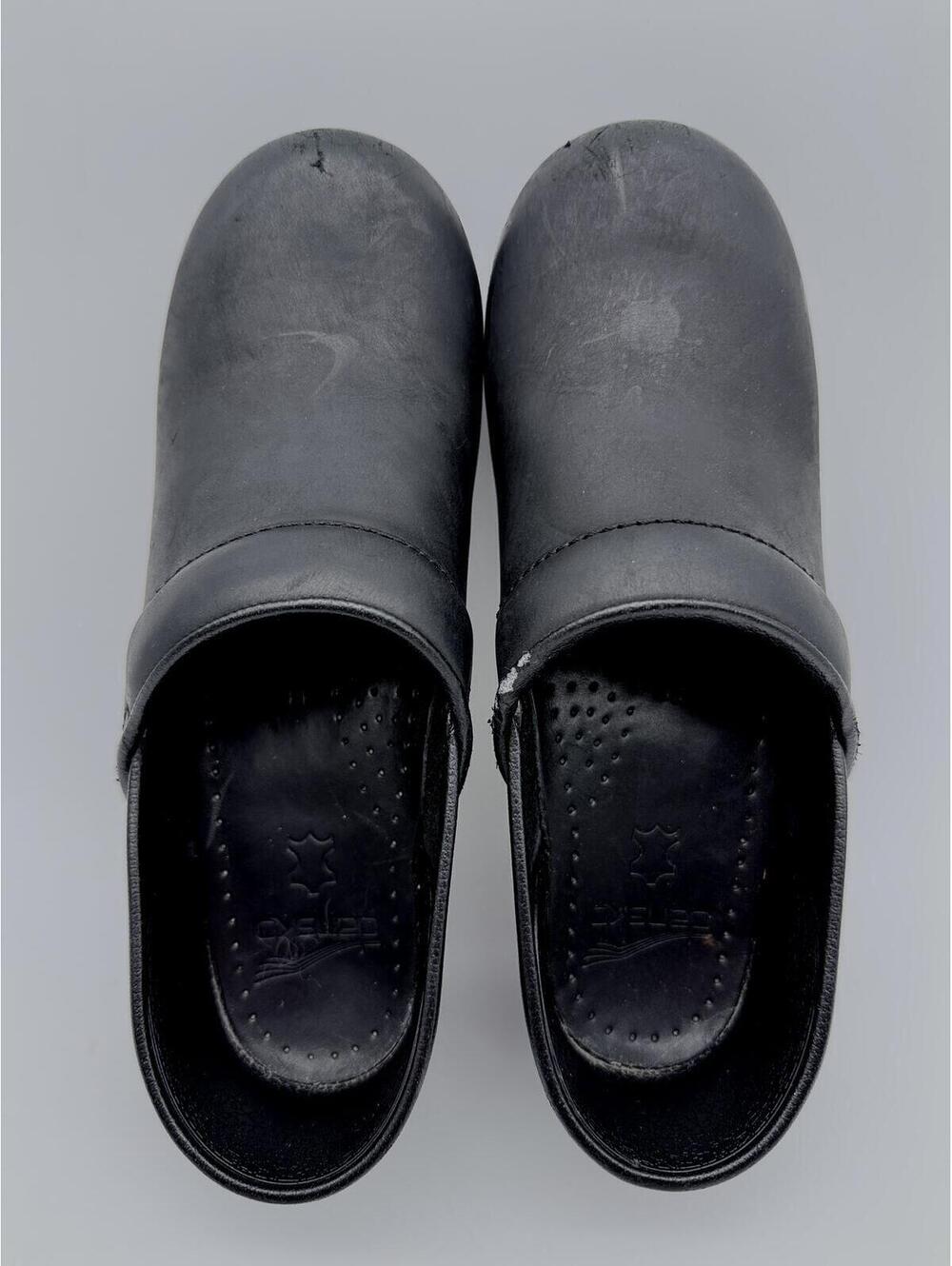 Dansko Professional Clogs, Black Oiled Leather, Womens‎ EU 38 / US 7.5-8 - Picture 9 of 12